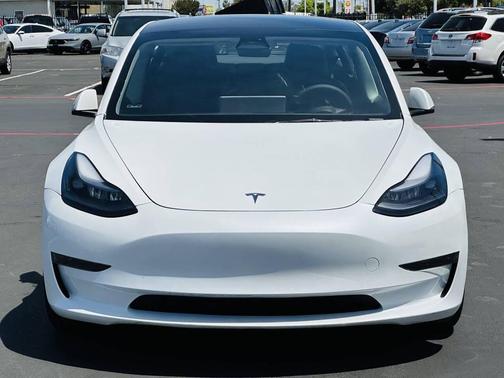 White 2023 Tesla Model 3 Standard Range