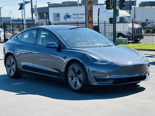 2023 Tesla Model 3 Standard Range