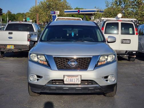 2013 Nissan Pathfinder SL