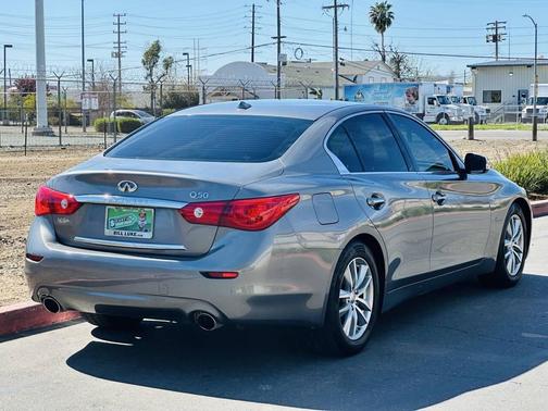 2015 INFINITI Q50 Premium