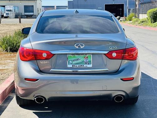 2015 INFINITI Q50 Premium