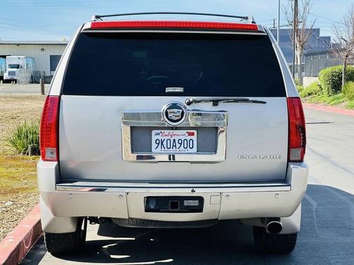 2008 Cadillac Escalade Base