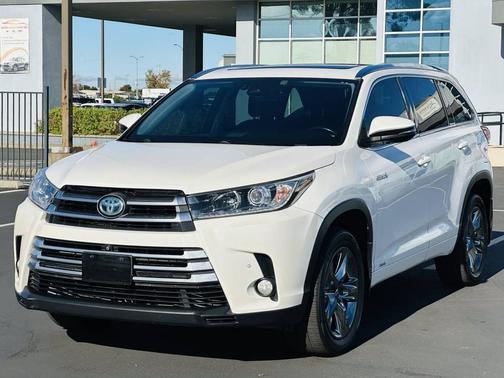 2017 Toyota Highlander Hybrid Platinum