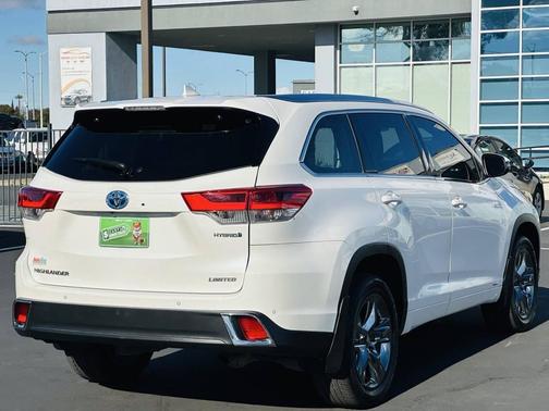 2017 Toyota Highlander Hybrid Platinum