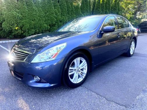 2011 INFINITI G37x Base