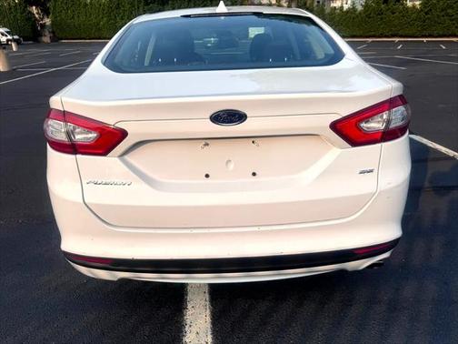 2013 Ford Fusion SE
