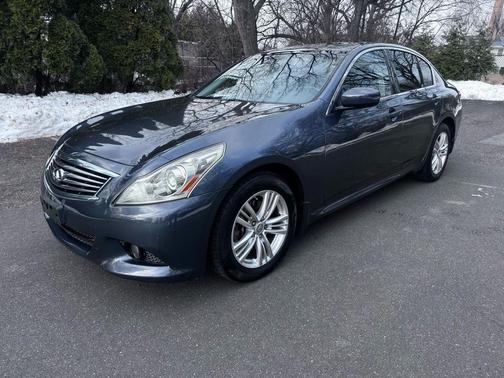 2010 INFINITI G37x Base