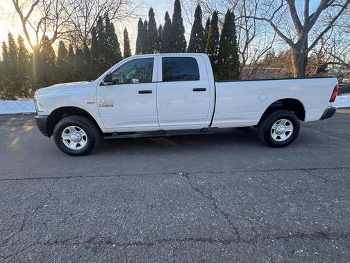2017 RAM 3500 Tradesman Crew Cab 4WD