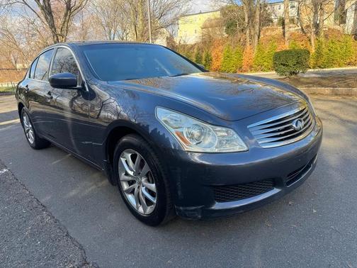 2009 INFINITI G37x Base