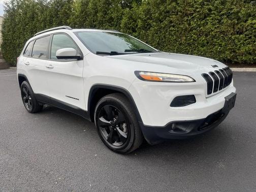 White 2016 Jeep Cherokee Limited