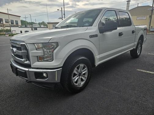 White 2017 Ford F-150 XLT
