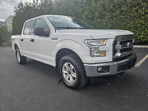 White 2017 Ford F-150 XLT