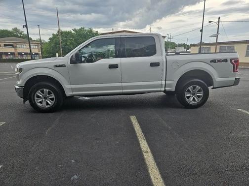 White 2017 Ford F-150 XLT