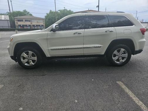 White 2011 Jeep Grand Cherokee Limited