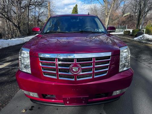 2012 Cadillac Escalade Luxury