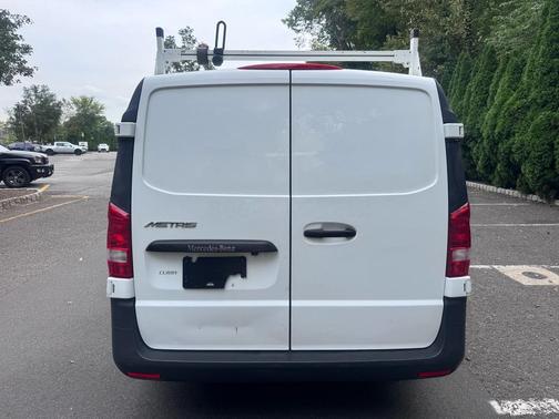 2017 Mercedes-Benz Metris Base