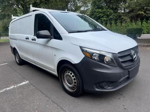 2017 Mercedes-Benz Metris Base
