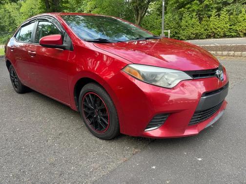Red 2015 Toyota Corolla S Premium