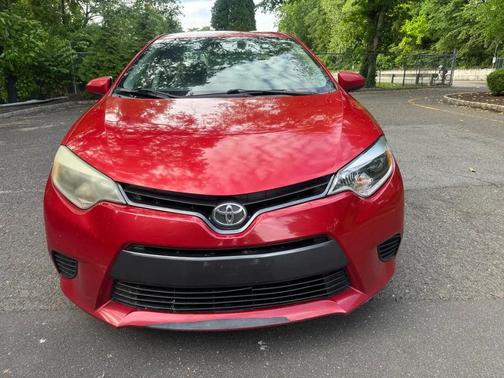 Red 2015 Toyota Corolla S Premium