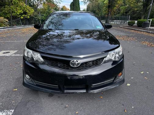 2014 Toyota Camry SE Sport