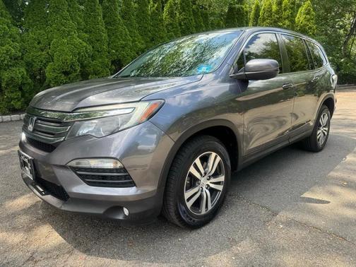 Gray 2016 Honda Pilot EX-L