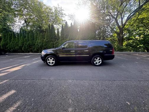 2011 Chevrolet Suburban 1500 LTZ