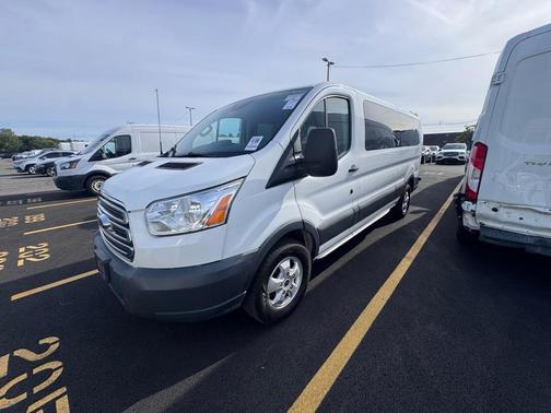 2017 Ford Transit-350 XLT