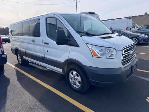 2017 Ford Transit-350 XLT