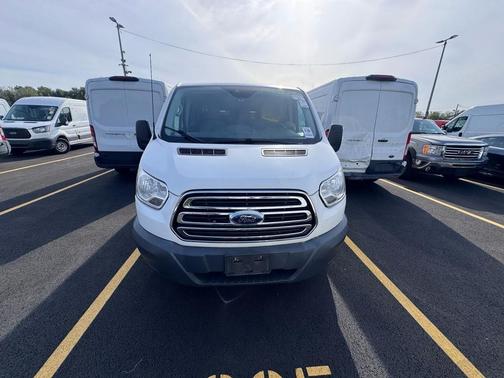 2017 Ford Transit-350 XLT