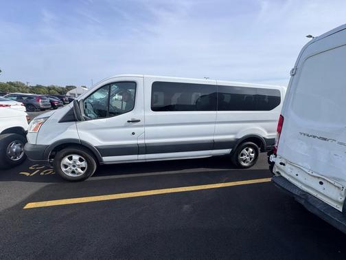 2017 Ford Transit-350 XLT