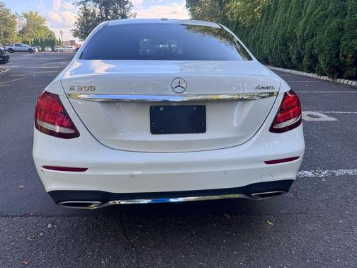 2017 Mercedes-Benz E-Class E300 Luxury 4MATIC Sedan