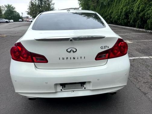 2010 INFINITI G37x Base