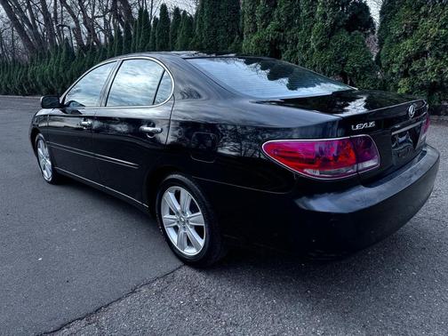 2005 Lexus ES 330 Base