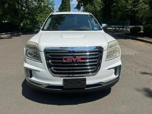 White 2017 GMC Terrain SLT