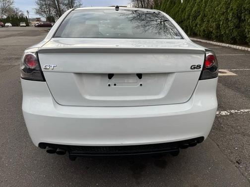 White 2009 Pontiac G8 GT