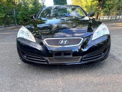 2010 Hyundai Genesis Coupe 2.0T