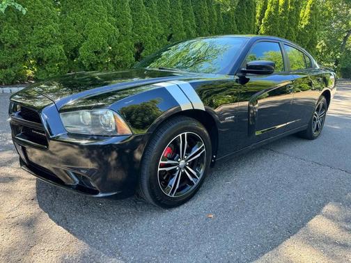 Black 2013 Dodge Charger R/T