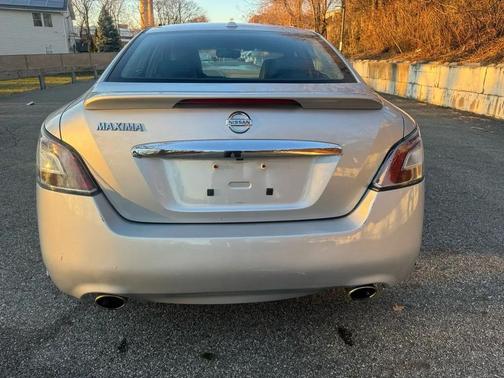 2011 Nissan Maxima SV