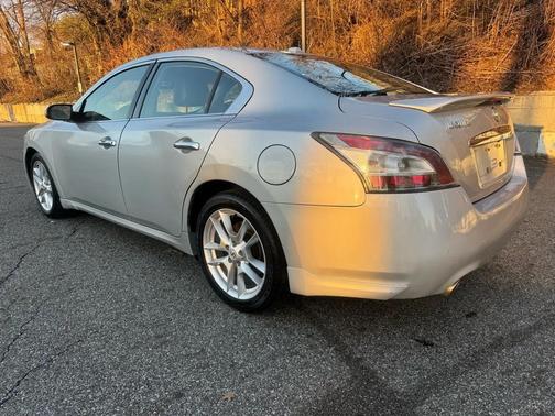 2011 Nissan Maxima SV