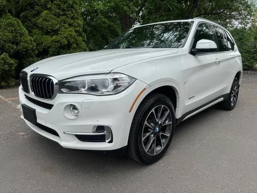 White 2017 BMW X5 xDrive35i