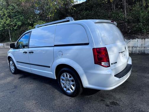 2014 RAM Cargo Tradesman