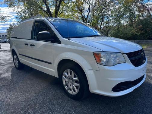 2014 RAM Cargo Tradesman
