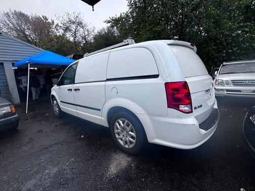 2014 RAM Cargo Tradesman