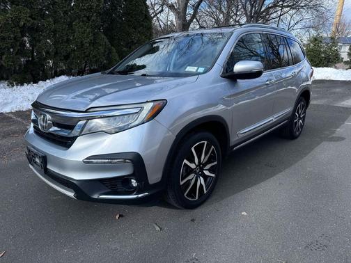 2019 Honda Pilot Touring 8-Passenger