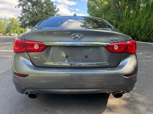 Gray 2014 INFINITI Q50 Premium