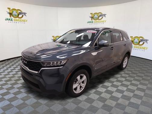 2022 Kia Sorento LX