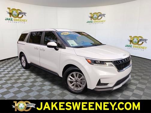 2024 Kia Carnival LX