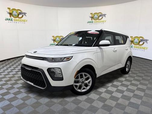 Snow White Pearl 2021 Kia Soul LX