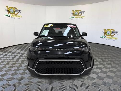 Fusion Black 2025 Kia Soul LX