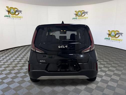 Fusion Black 2025 Kia Soul LX